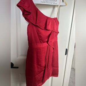 One shoulder red dress